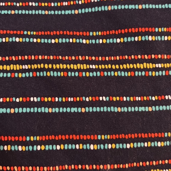 Lady’s multi color shorts size6 - Picture 3 of 6